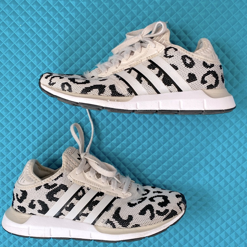 Adidas Swift Run X leopard print